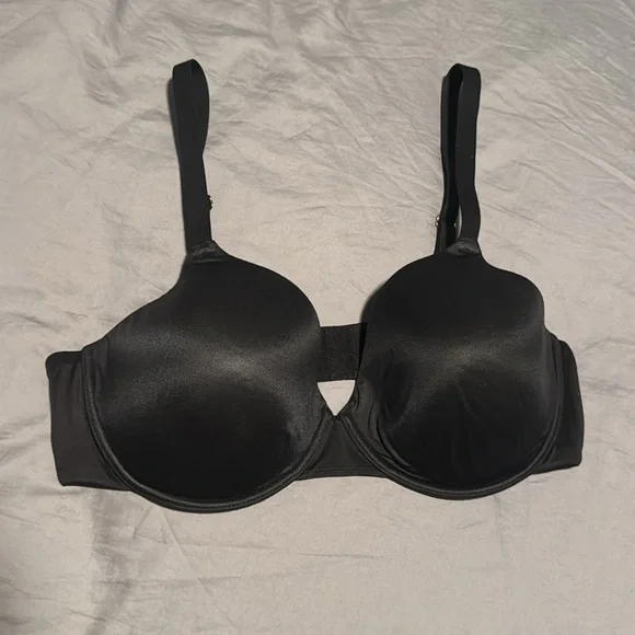 Elegant Black Underwire Bra - Picture 2 of 4